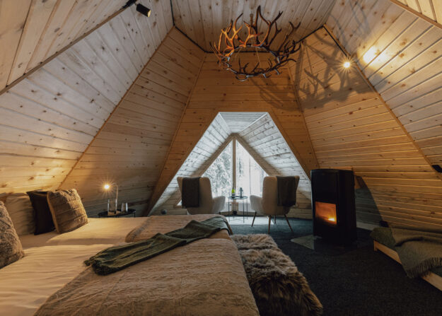 The Ultimate Aurora Safari Camp Experience | Stay at the Aurora Safari Camp in the Forests of Sweden | Northern Lights Holiday Experts | Aurora Nights