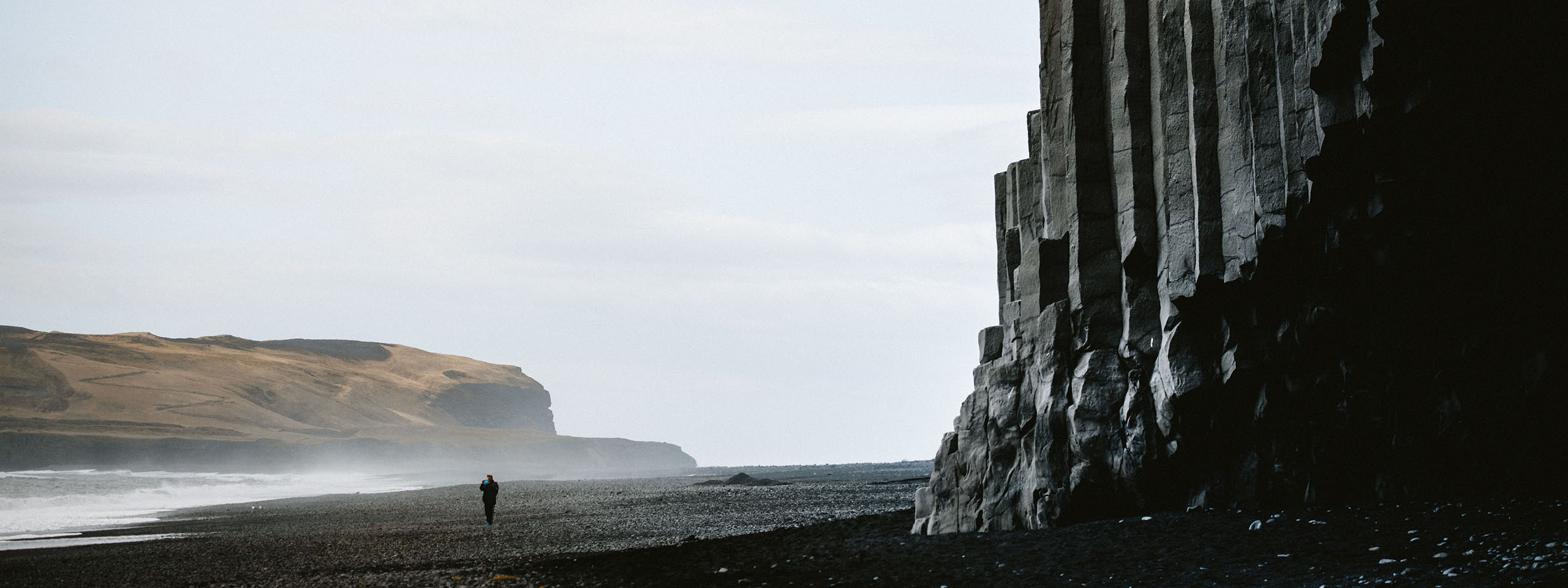 Northern Lights Paradise | Northern Lights Holiday Experts in Iceland | Aurora Nights | Secret Caves and Blue Lagoon Spa Visit | Superjeep Adventures