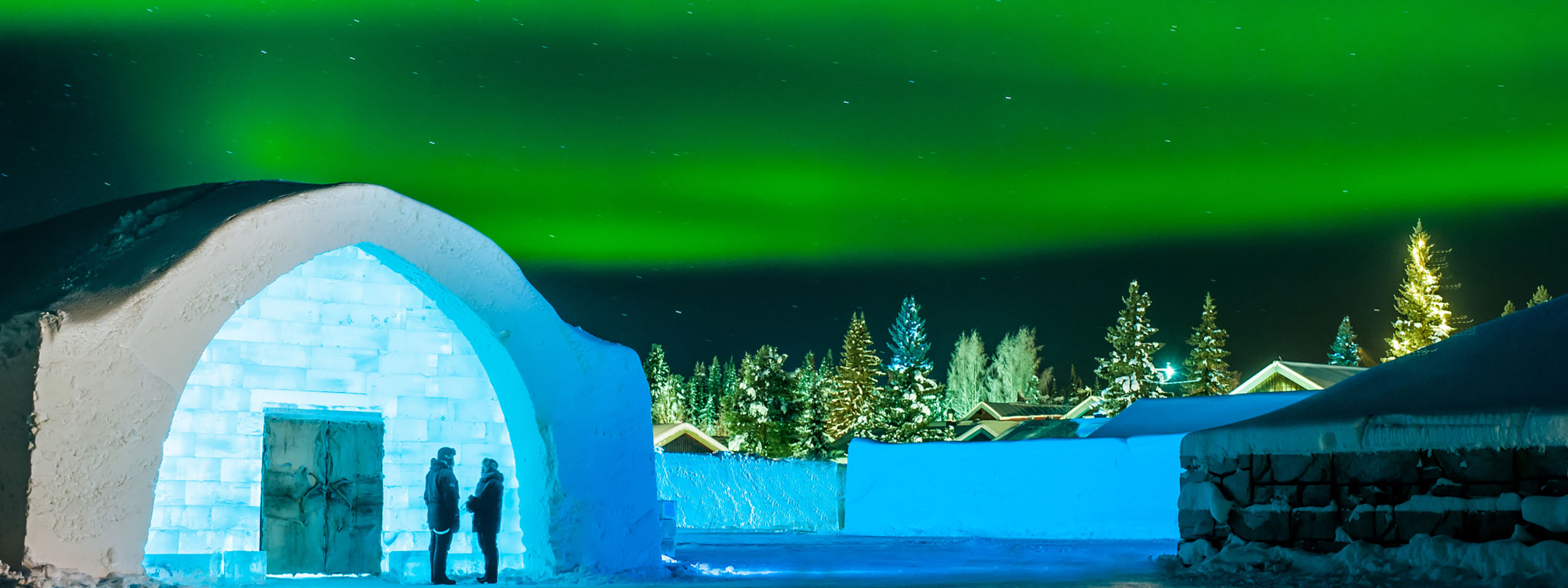 The Iconic Icehotel & Abisko Aurora Chase | Northern Lights Holiday Experts | Aurora Nights