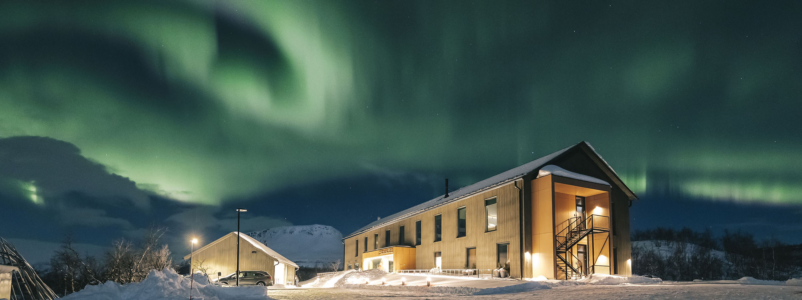 Aurora Across the Border | Northern Lights Holidat Experts | Aurora Nights | Combine two countires Norway and Finnish Lapland for a great Northern Lights Holiday experience.