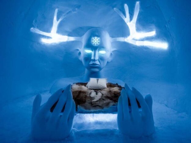 art-suite-queen-of-the-north-icehotel-28-1400x932-e1517403253859-1000x750_c