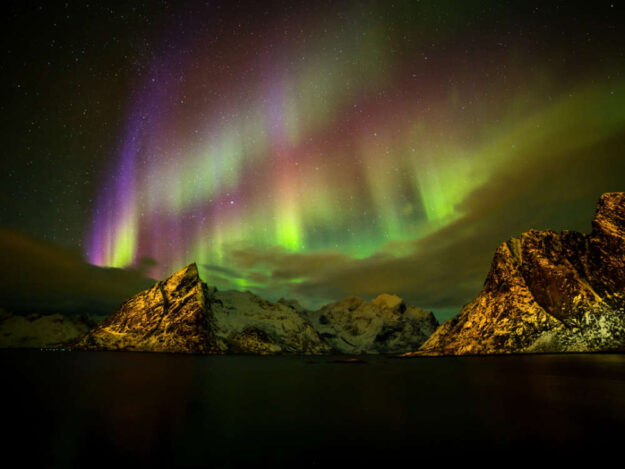 feb-multi-aurora-over-sea-and-mountains-1000x750_c