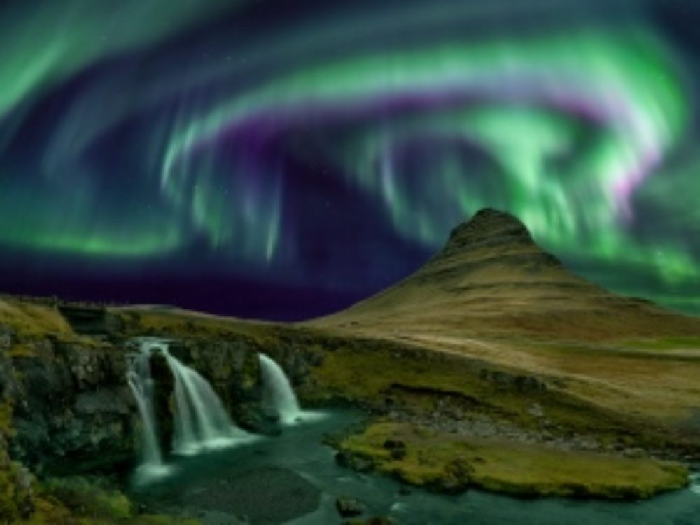 iceland-northern-lights-over-waterfall-1000x750_c