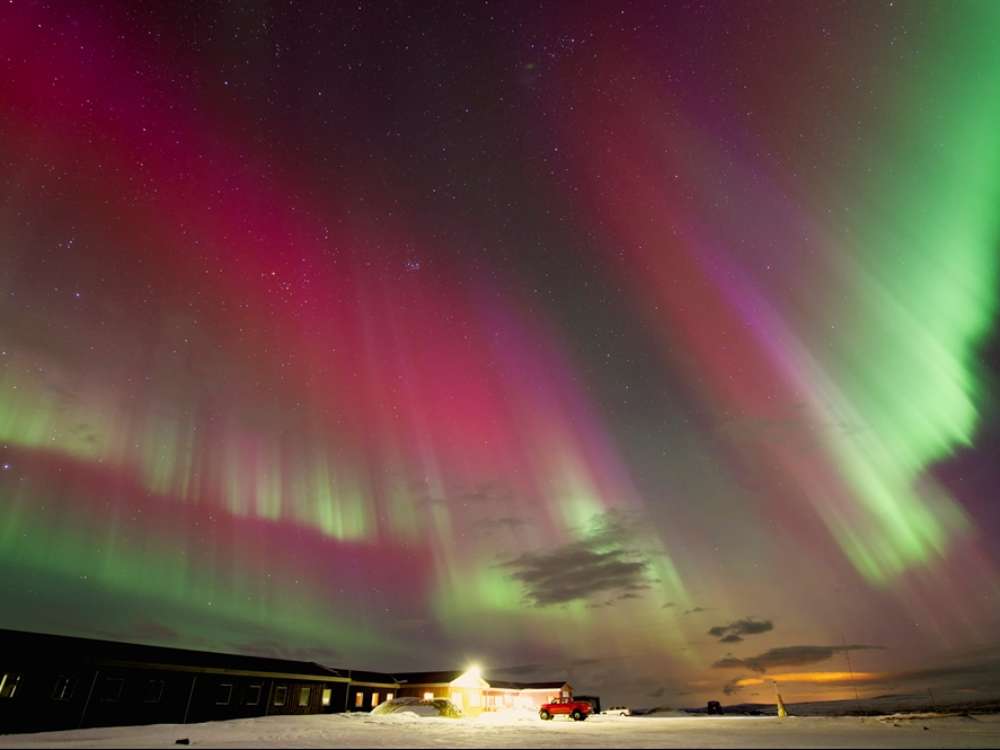 iceland-the-highland-centre-northern-lights-7-1000x750_c