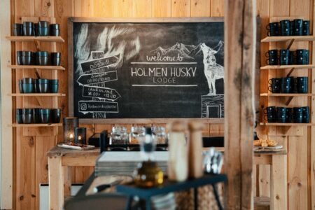Holmen Husky Lodge