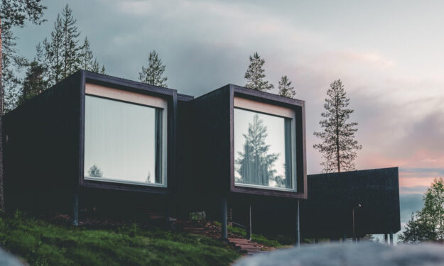 Arctic Treehouse